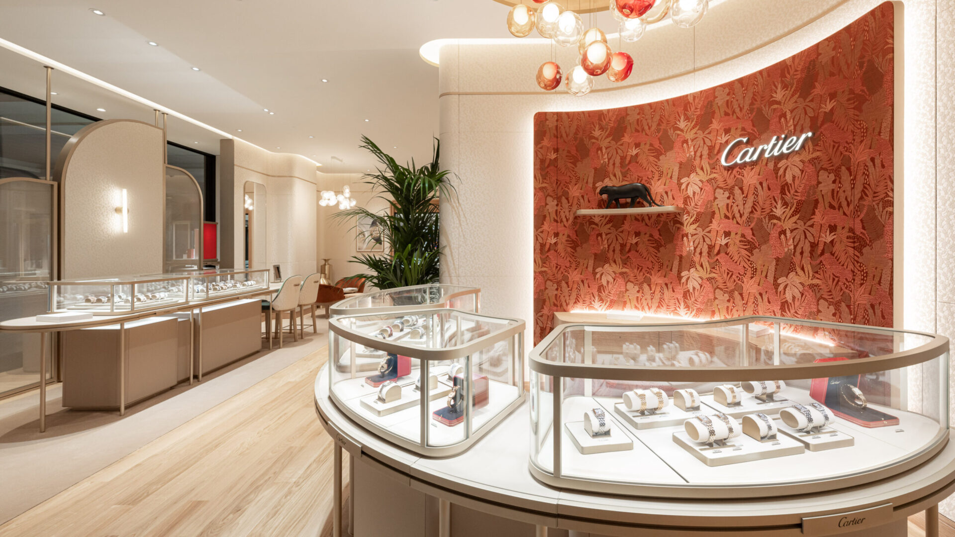 wos-store-cartier-trafford-choices-170524-3840px-1003